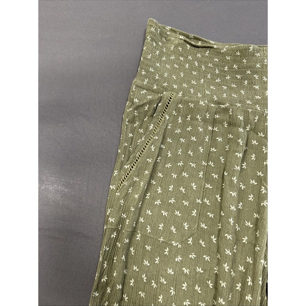3 Dots Green Pants Size Medium Pockets - Picture 2 of 9